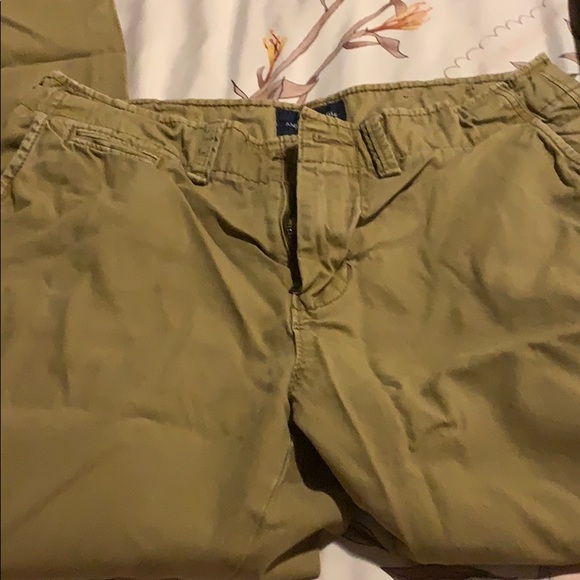 American Eagle khaki pants - Picture 4 of 4